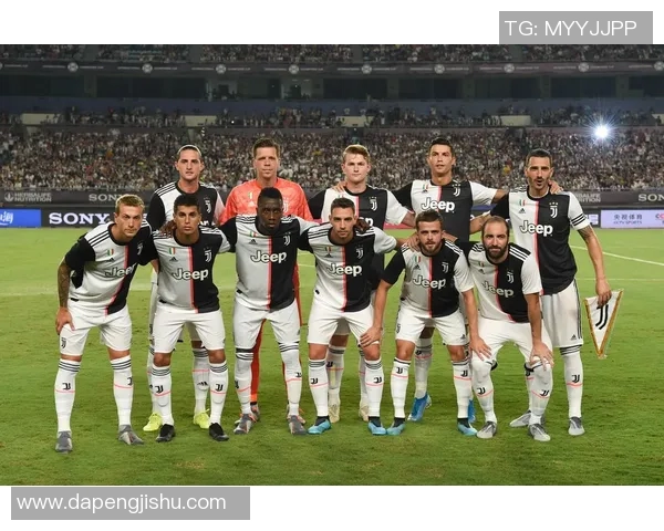 尤文图斯与国际米兰在南京展开激烈对抗，红黑军团勇夺胜利