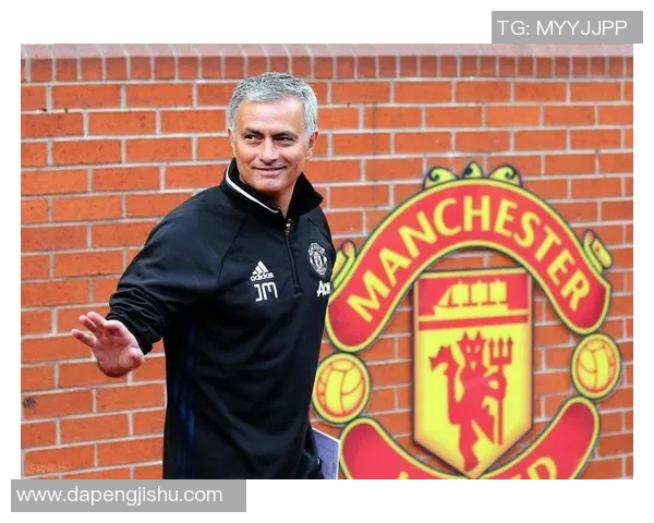 穆里尼奥怒怼解说员！曼联主帅称合同将不再谈判延长